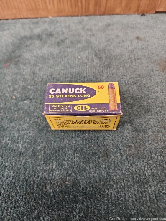 Canuck 25 Stevens Long, Rimfire, Full Box of 50 VINTAGE-img-0