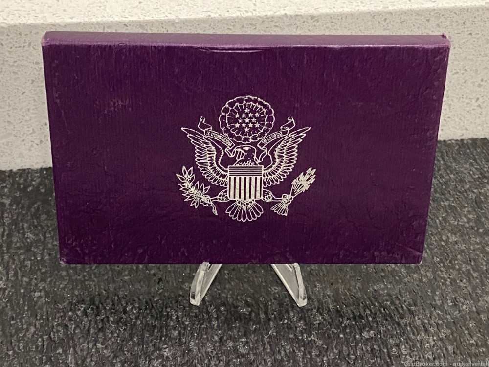 Beautiful 1993 United States Mint Proof Set with COA-img-1