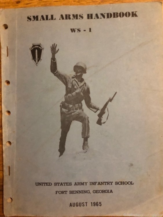 SMALL ARMS HANDBOOK WS-1 AUGUST 1965  ORIGINAL, VINTAGE, COLLECTIBLE -img-0