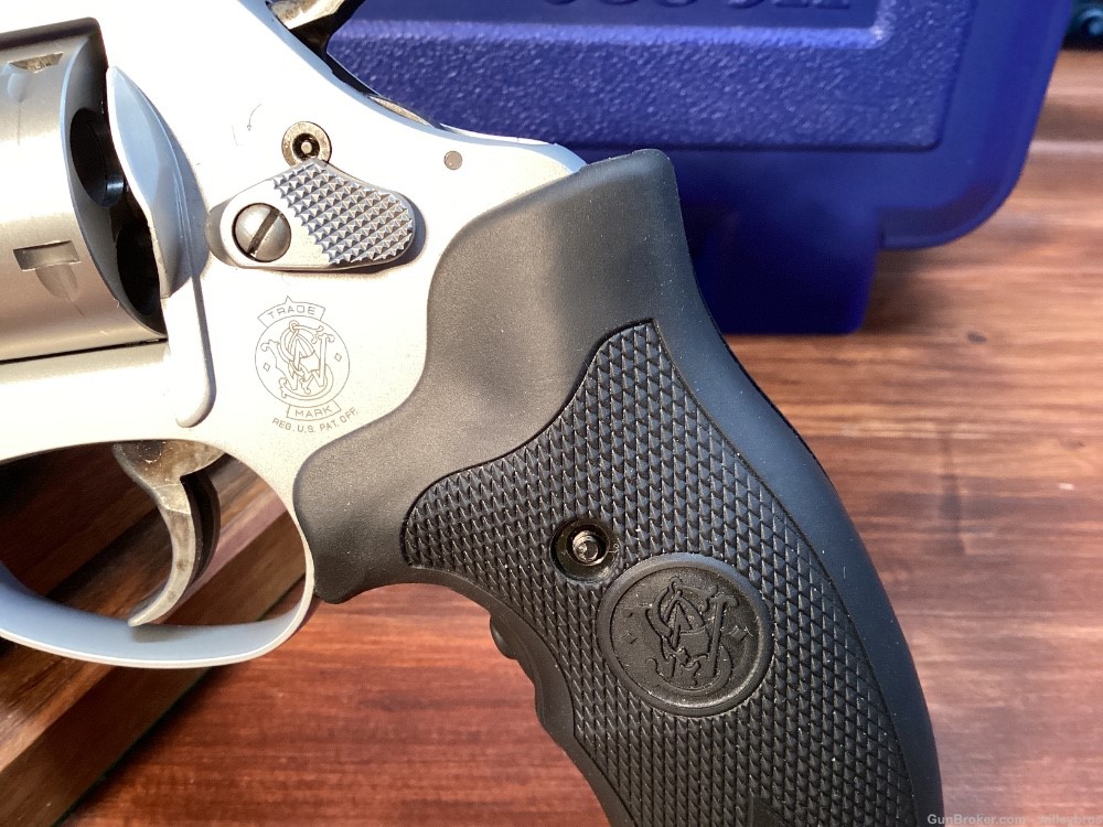 Smith and Wesson 637-2 .38 Spl 2” w/ Case and Laser Grip-img-4