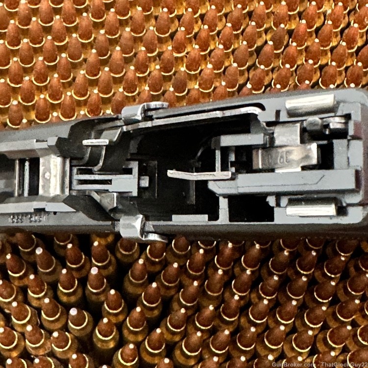 Glock G45 45 Complete Lower OEM Factory Receiver Frame 9mm Black No Reserve-img-11