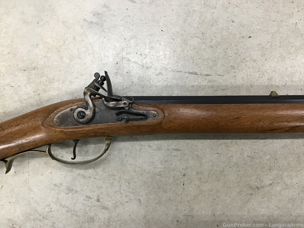 Italian Pedersoli  Kentucky Flint Lock Rifle .50 Caliber Blackpowder -img-2