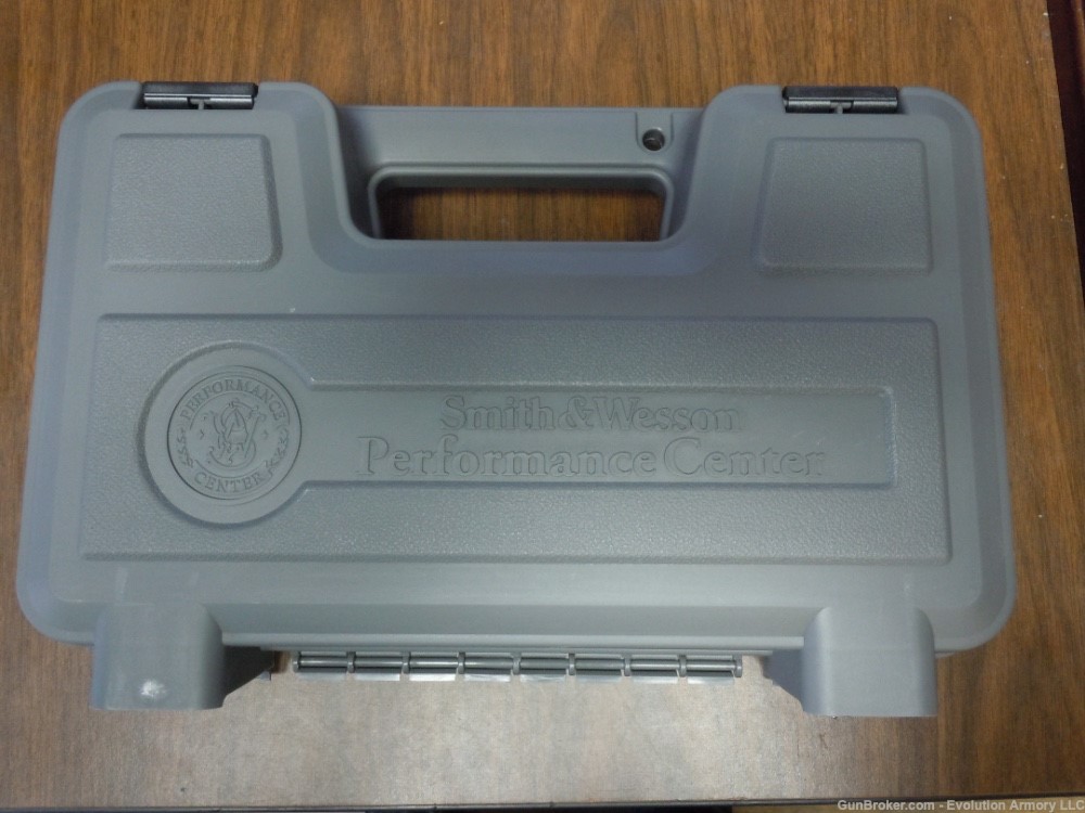 Smith & Wesson Model 327 Performance Center 357 Magnum 2" bbl  RARE!  -img-3
