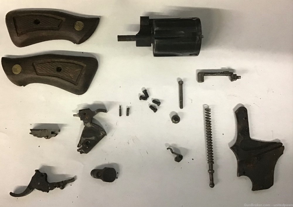 Rossi M685 revolver PARTS ONLY-img-0