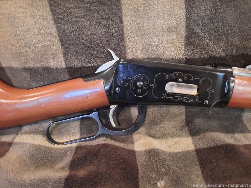 Winchester Model 1894 94 BUFFALO BILL COMMEMORATIVE 30-30 NEW RARE-img-2