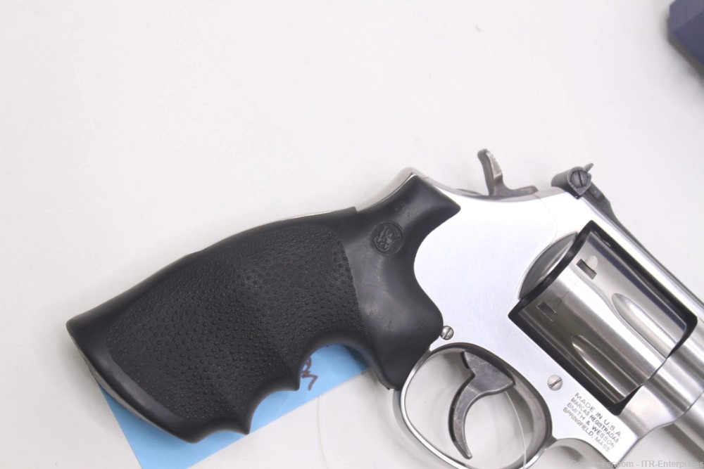 Smith & Wesson 686 .357 Mag w/ case-img-6
