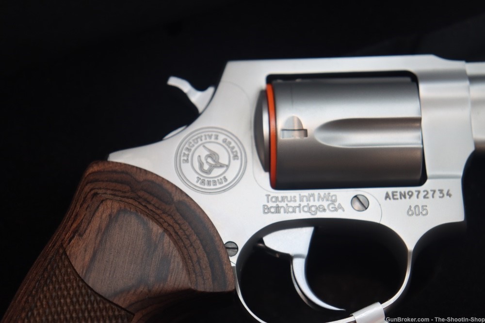 Taurus Model 605 EXECUTIVE GRADE Revolver 357MAG 3" Stainless PREMIUM CASE -img-4