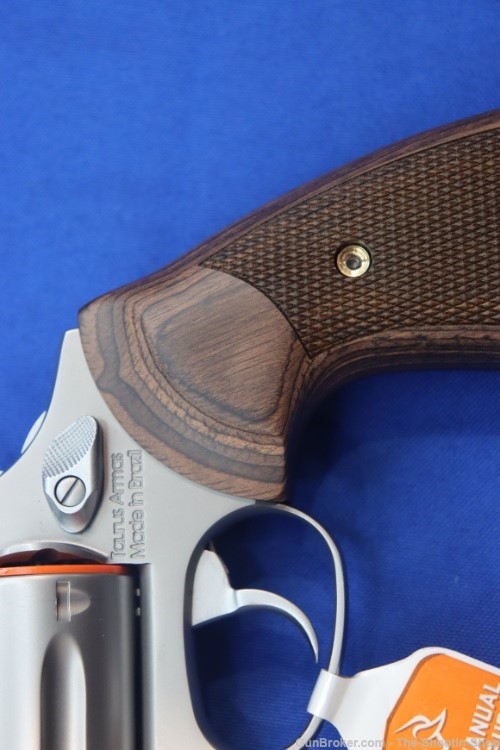 Taurus Model 605 EXECUTIVE GRADE Revolver 357MAG 3" Stainless PREMIUM CASE -img-12