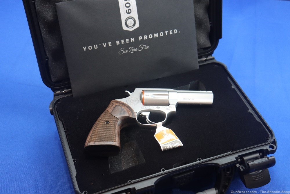Taurus Model 605 EXECUTIVE GRADE Revolver 357MAG 3" Stainless PREMIUM CASE -img-0