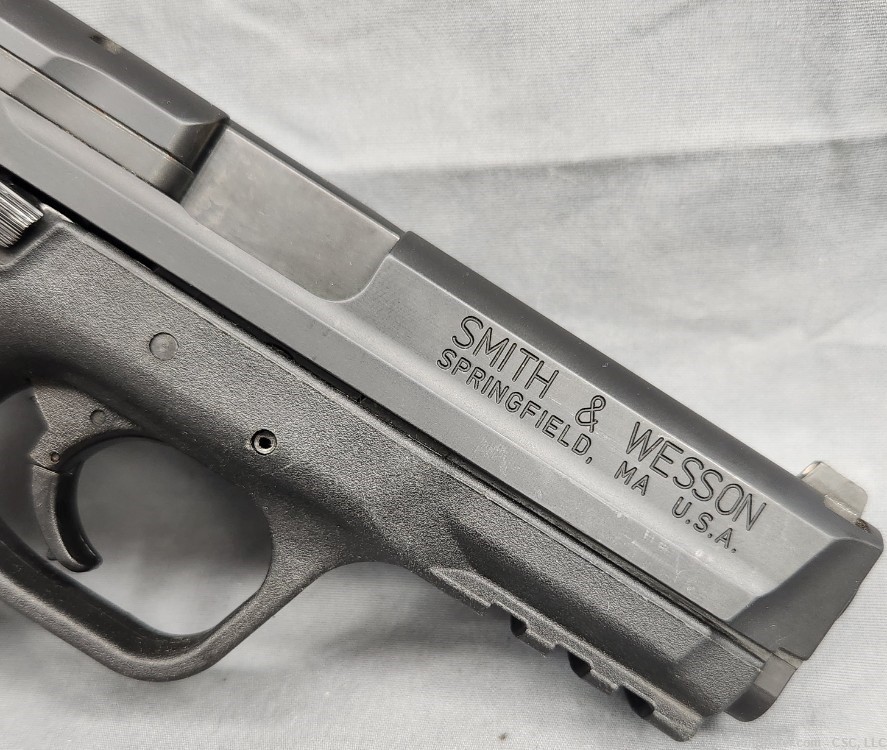 Smith & Wesson M&P40 pistol .40 S&W Brinks 150th anniversary marked-img-4