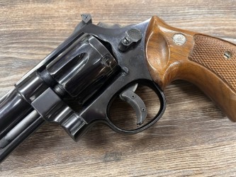 Smith and Wesson model 19, custom 357mag-img-2