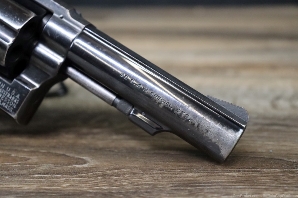 Smith & Wesson 10-6 .38 Spl. Double Action Revolver-img-7