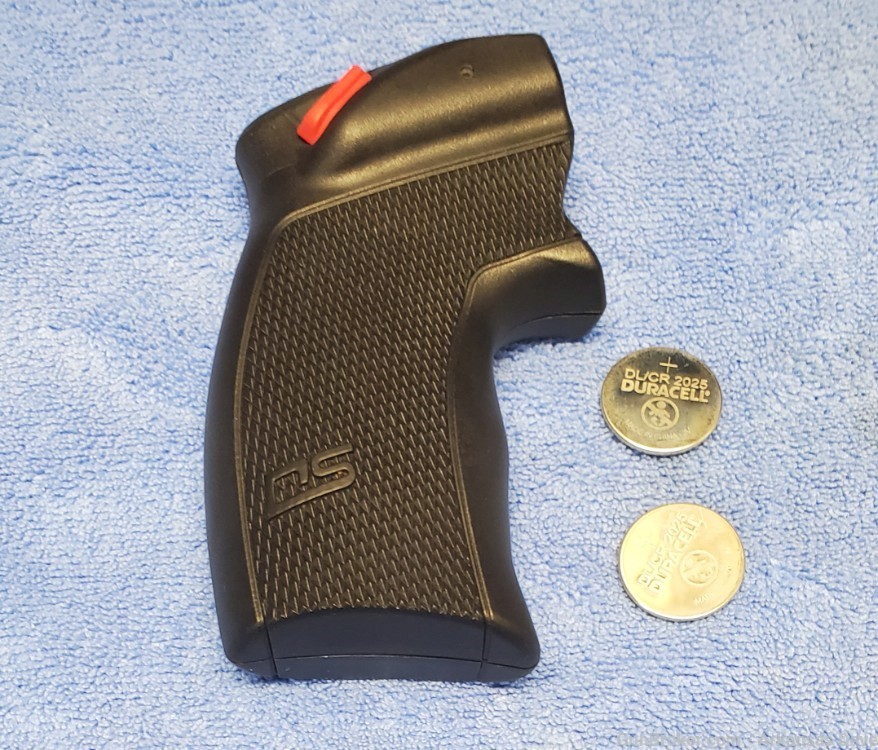 Crimson Trace DS-124 Laser Grips, fits S&W  J Frame & small Taurus revolver-img-5