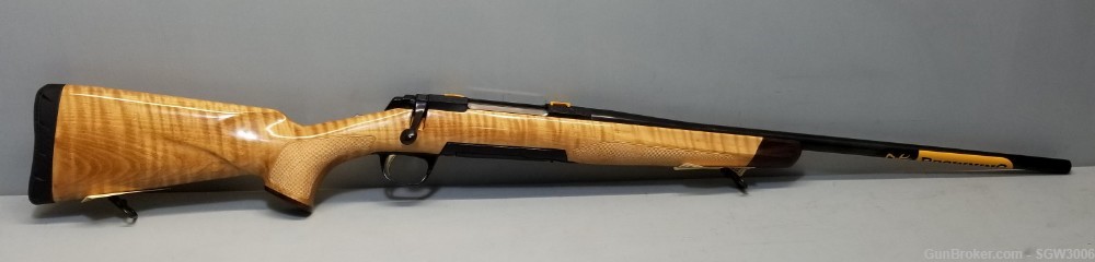 Browning X-Bolt Medallion .270 Win 22" 4rnd Maple Like New!-img-0