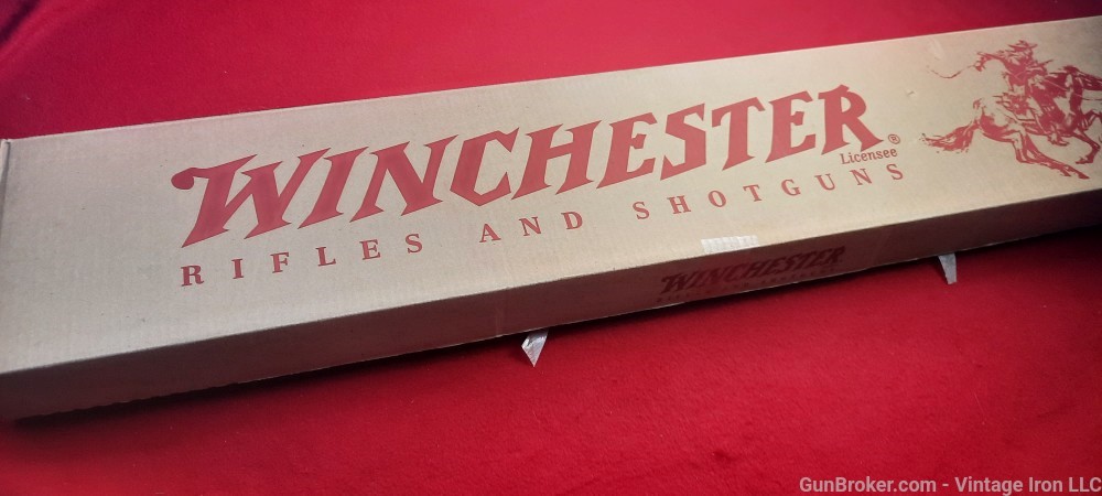 Winchester  9422 High Grade .22lr engraved & stunning wood! NOS! MINT NR-img-36