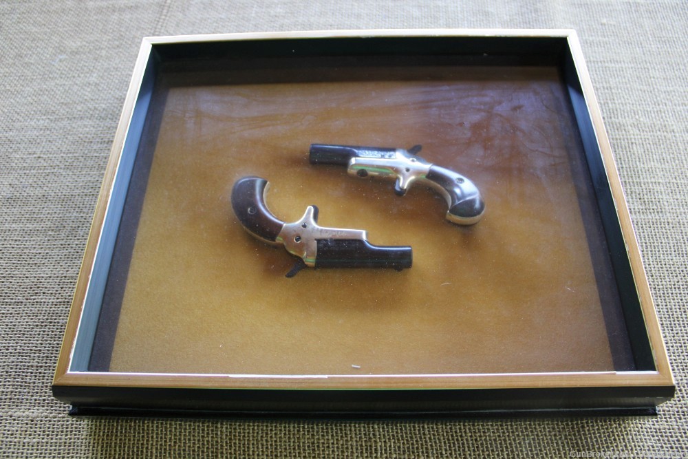 Framed Pair of Colt Derringers 22Short  LIKE NEW!-img-3