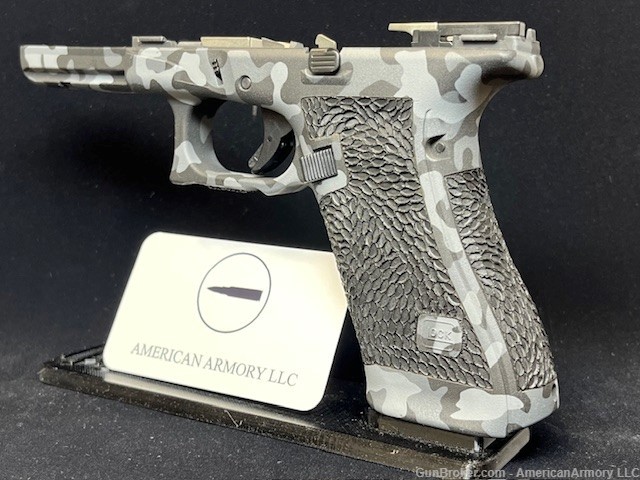Glock 17 gen 5 Complete Frame Custom Hand Stipple and Duracoat Camo Pattern-img-3