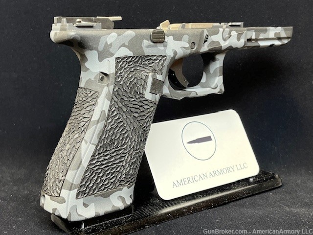 Glock 17 gen 5 Complete Frame Custom Hand Stipple and Duracoat Camo Pattern-img-2