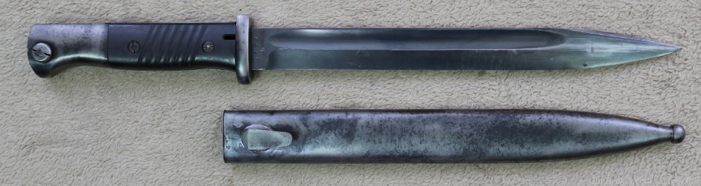 Original WWII German K98 bayonet with matching sheath-img-0