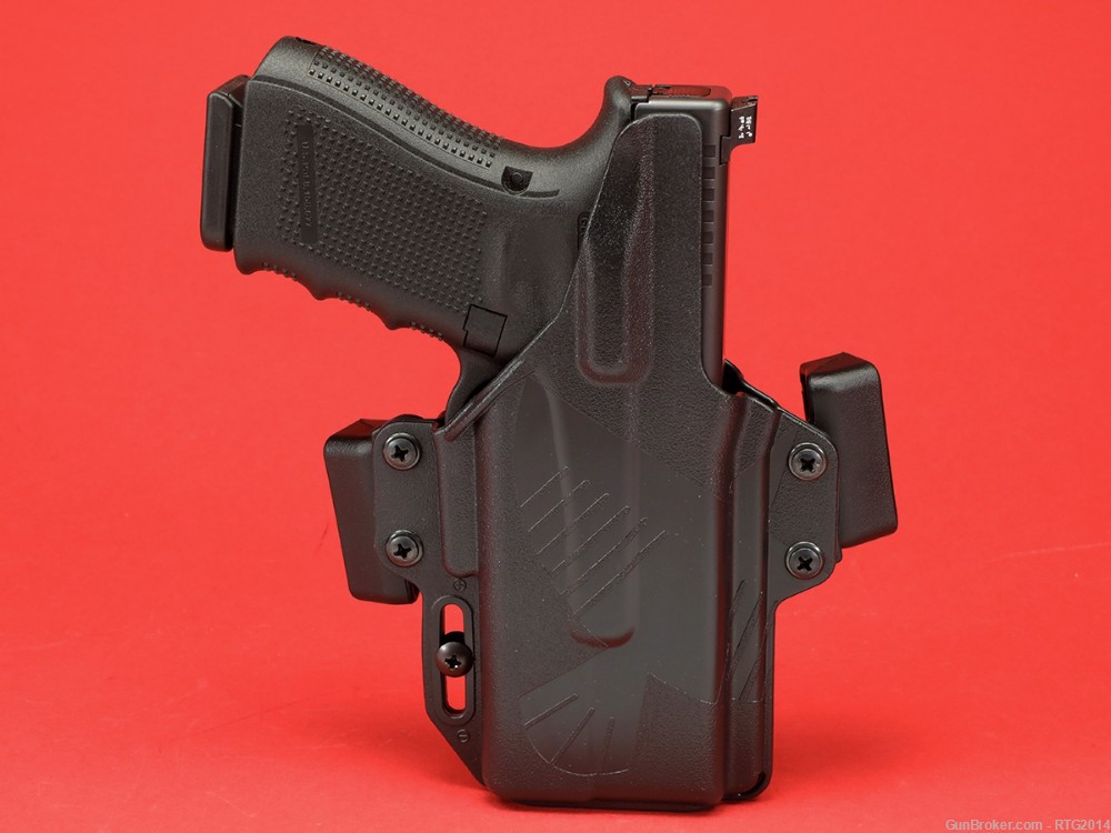 Glock 19 Gen4 Carry Package: Surefire XC1 Trijicon/XS Night Sights Holster-img-4