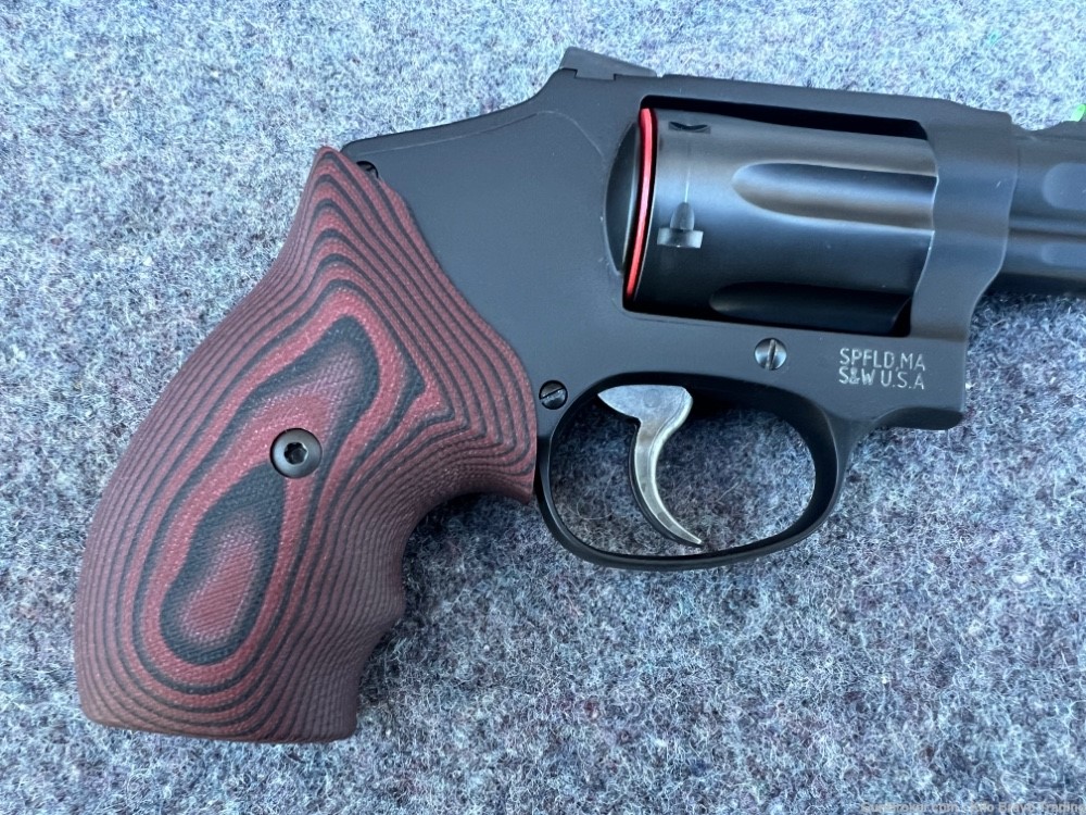 New Smith & Wesson 432-UC Ultimate Carry J-Frame .32 H&R Magnum 6rd 14035-img-2