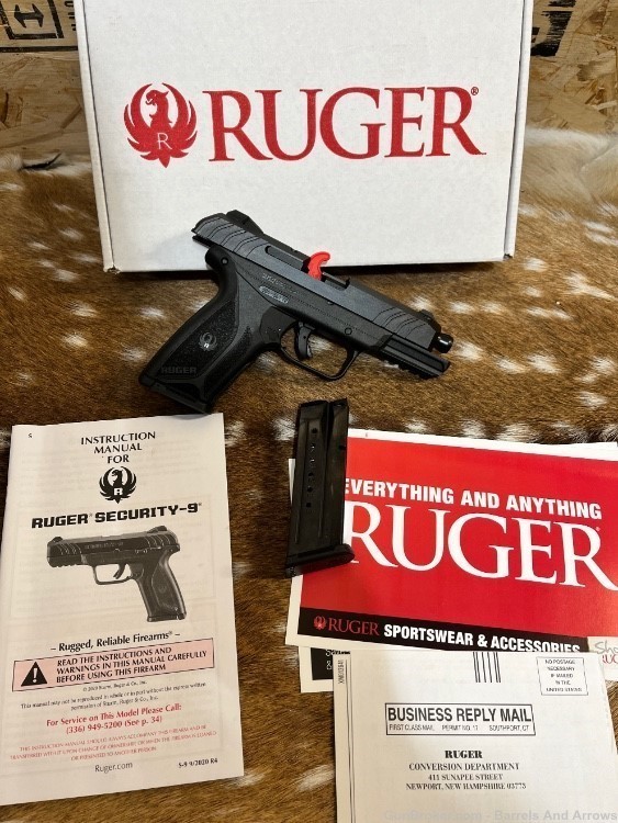 Ruger Security 9 9mm pistol like new in box with 15 rnd mag -img-1