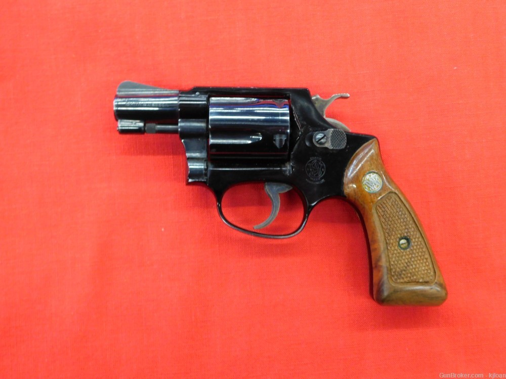 Smith & Wesson Airweight 37 5 Shot Revolver .38 Special-img-1