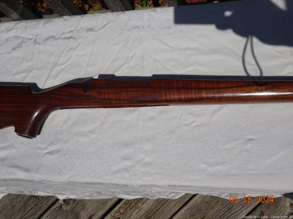 Mauser 98 Walnut Stock, Beautiful wood-img-3