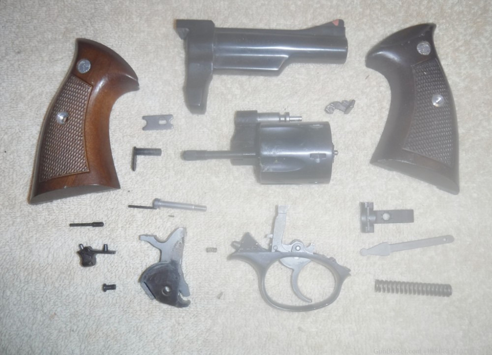 RUGER SECURITY SIX .357 REVOLVER PARTS SET  VG!-img-0