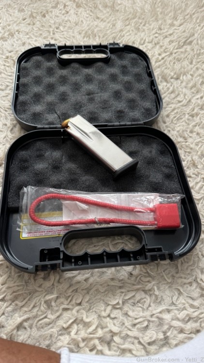 Glock gun case with springfield 45 mag -img-1