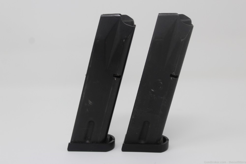 LOT OF 2 BERETTA 96 40 S&W 11 ROUND MAGAZINES MADE IN ITALY-img-0