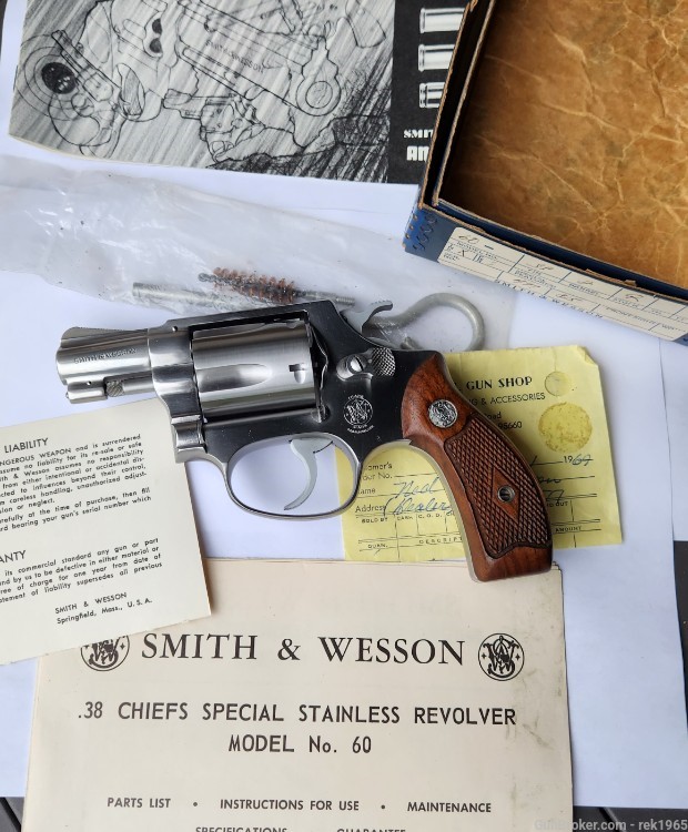 Smith & Wesson Model 60-img-0