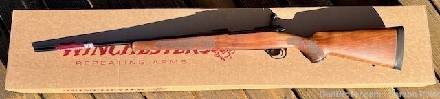 Winchester 70 Featherweight 30-06 22" Barrel Walnut NIB NICE WOOD-img-13