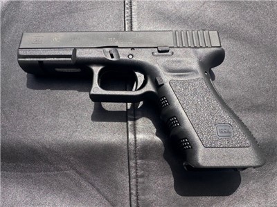 2003 Glock 31C Gen3 .357 SIG, Original "Tupperware" Case