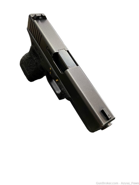 Glock 22 Gen3 .40 MM 4.5" Barrel Night Sights Gold-img-6