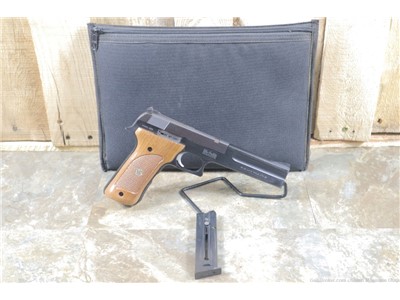 Beautiful Smtih & Wesson Model 422 .22LR Penny Bid NO RESERVE