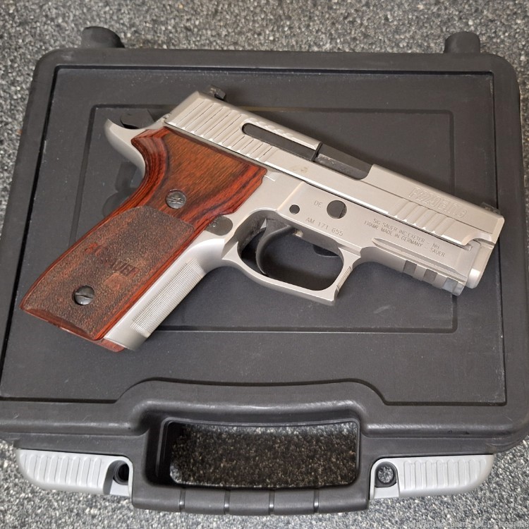 Like New! Sig Sauer P229 Elite 3.9'' Stainless-img-1