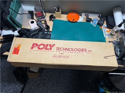 Excellent condition POLYTECH LEGEND with original box and accessories