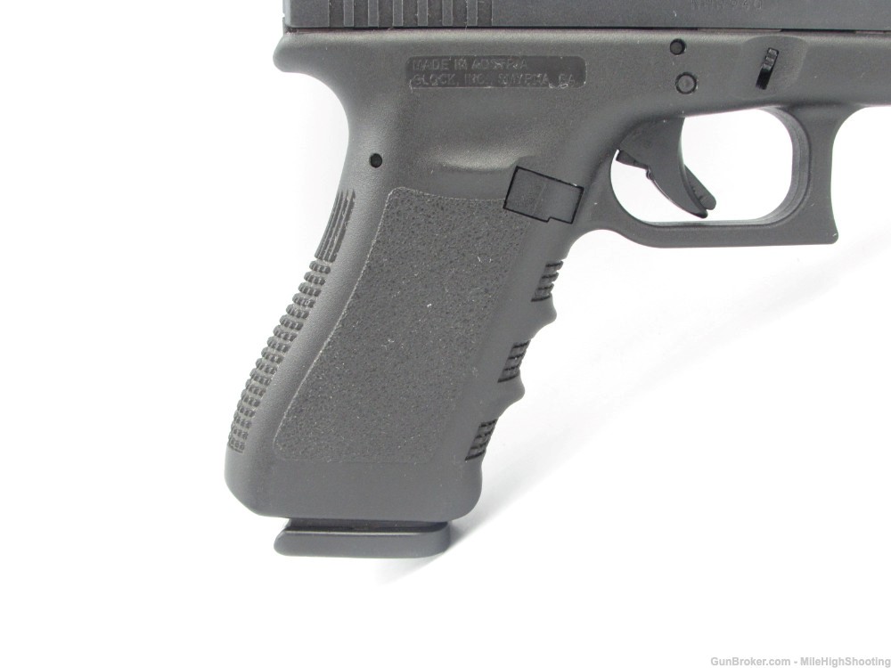Police Trade-In: Glock G22 Gen3 4.5" .40 S&W with Trijicon Night sights-img-3