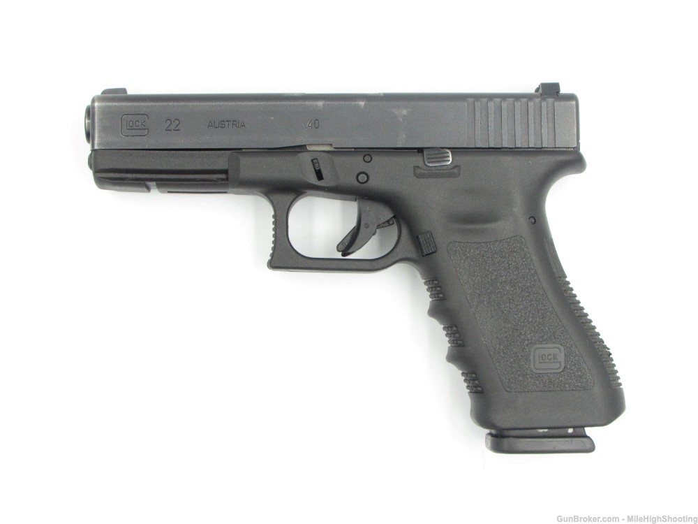 Police Trade-In: Glock G22 Gen3 4.5" .40 S&W with Trijicon Night sights-img-1