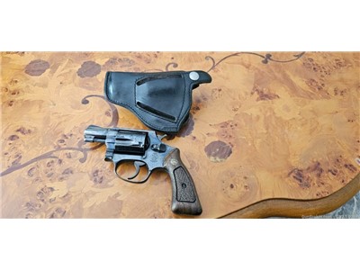 Vintage Smith & Wesson Model 36 no dash