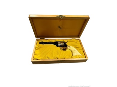 COLT 1867 CHAMIZAL TREATY 1964 Commemorative Revolver Penny Start