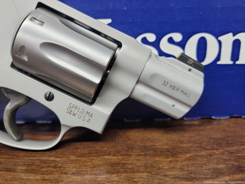 New S&W 632UC 32 H&R Mag 6rnd Revolver-img-2