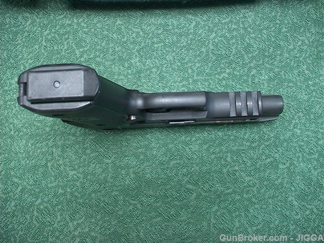 Used Sig Sauer P220 45 acp.-img-3