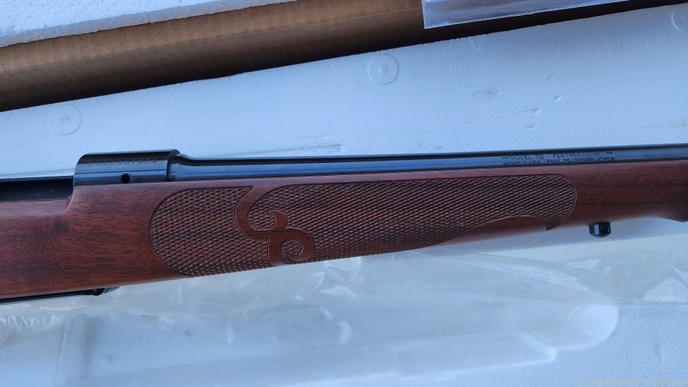 NIB Winchester Model 70 Featherweight grade 3 USA M70-img-8