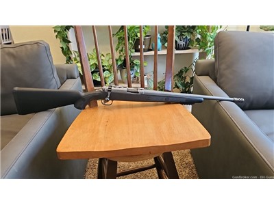 Very Nice 2013 Stainless Ruger M77/22 Bolt action Rifle 22LR 16 Inch 