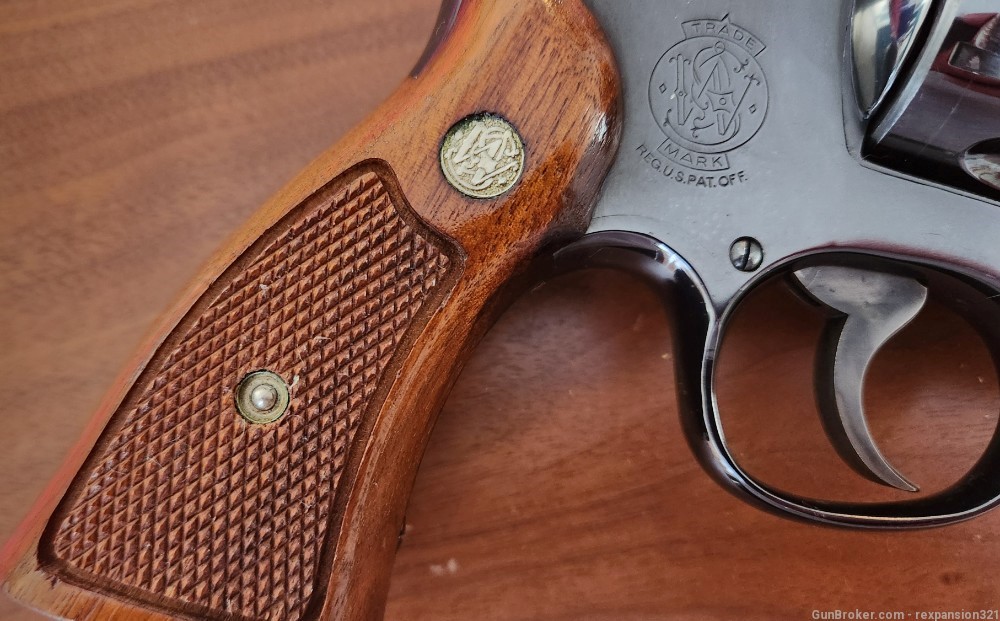 ABSOLUTELY STUNNING 1975 SMITH AND WESSON MODEL 27 - 2 .357 MAGNUM 6IN-img-6