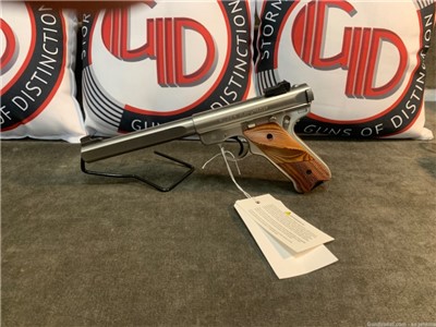 Ruger Mark II Target .22, comes with two Magazines