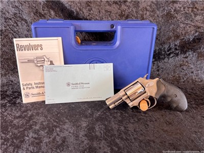 Smith & Wesson 60 (.357 Mag) Penny Auction - New old Stock -