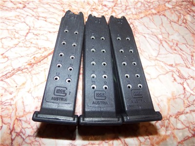 3 13 ROUNDS GLOCK MAGS, IN GREAT SHAPE, 40s&w CALIBER